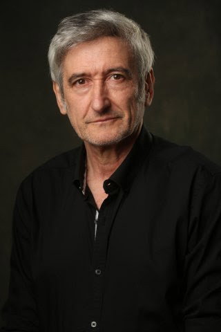 César Cambeiro's poster