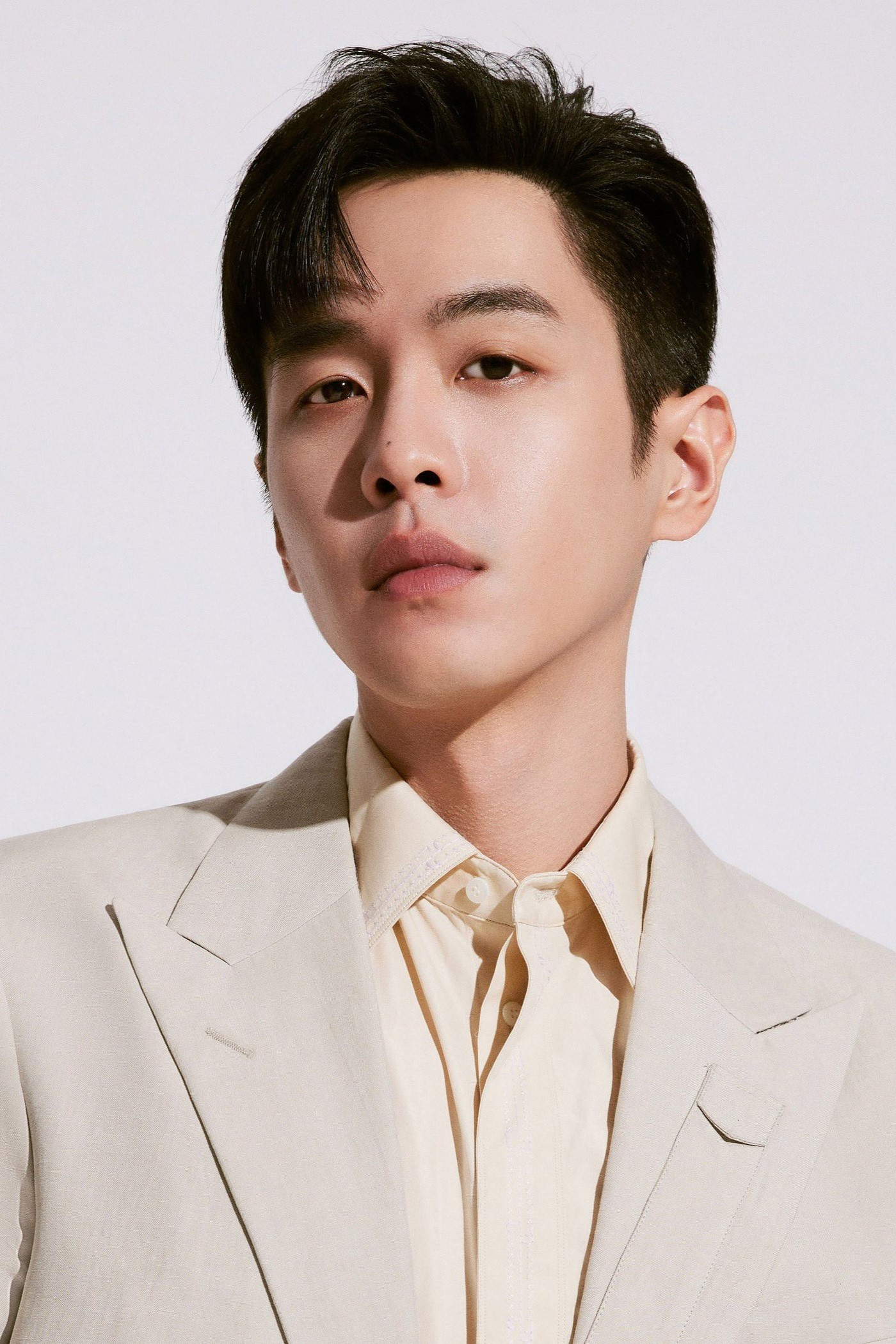 Zhang Ruoyun's poster