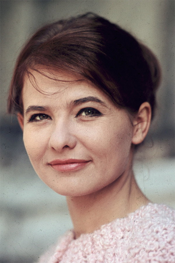 Mari Törőcsik's poster