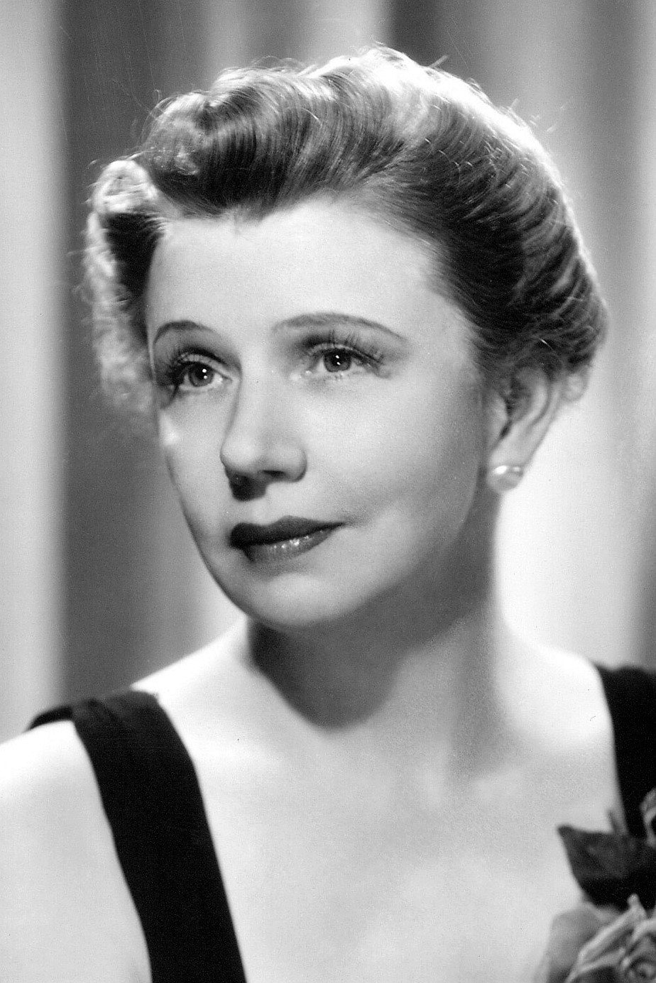 Cora Witherspoon's poster
