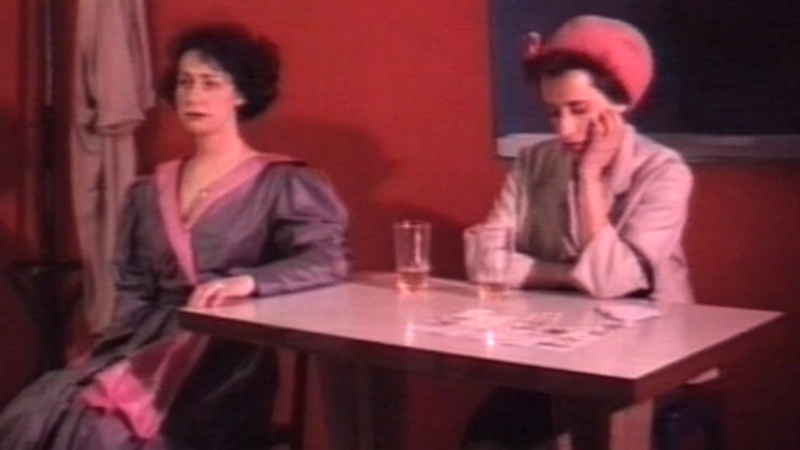 Deux dames sérieuses's poster
