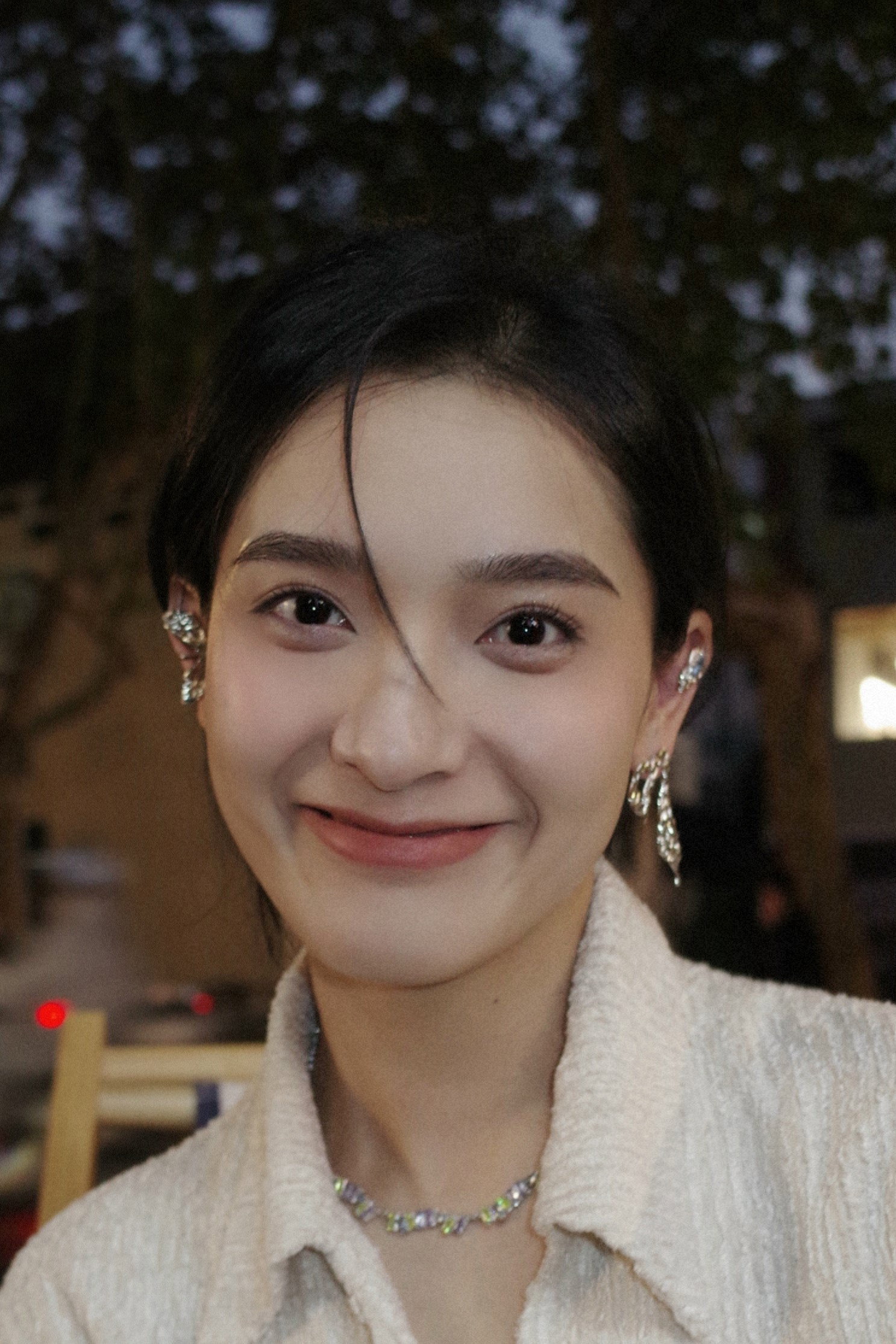 Yao Tong's poster