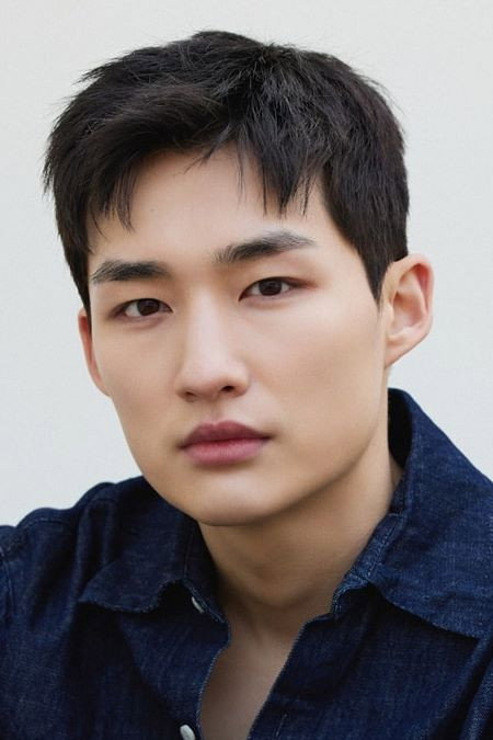 Kwon Ji-woo's poster