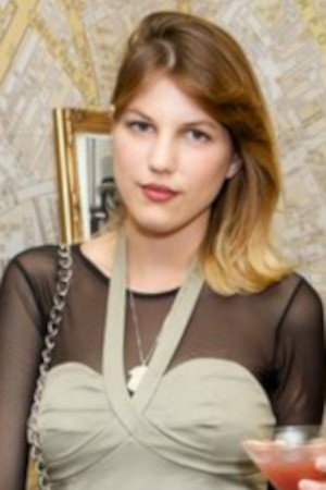 Kinga Burza's poster