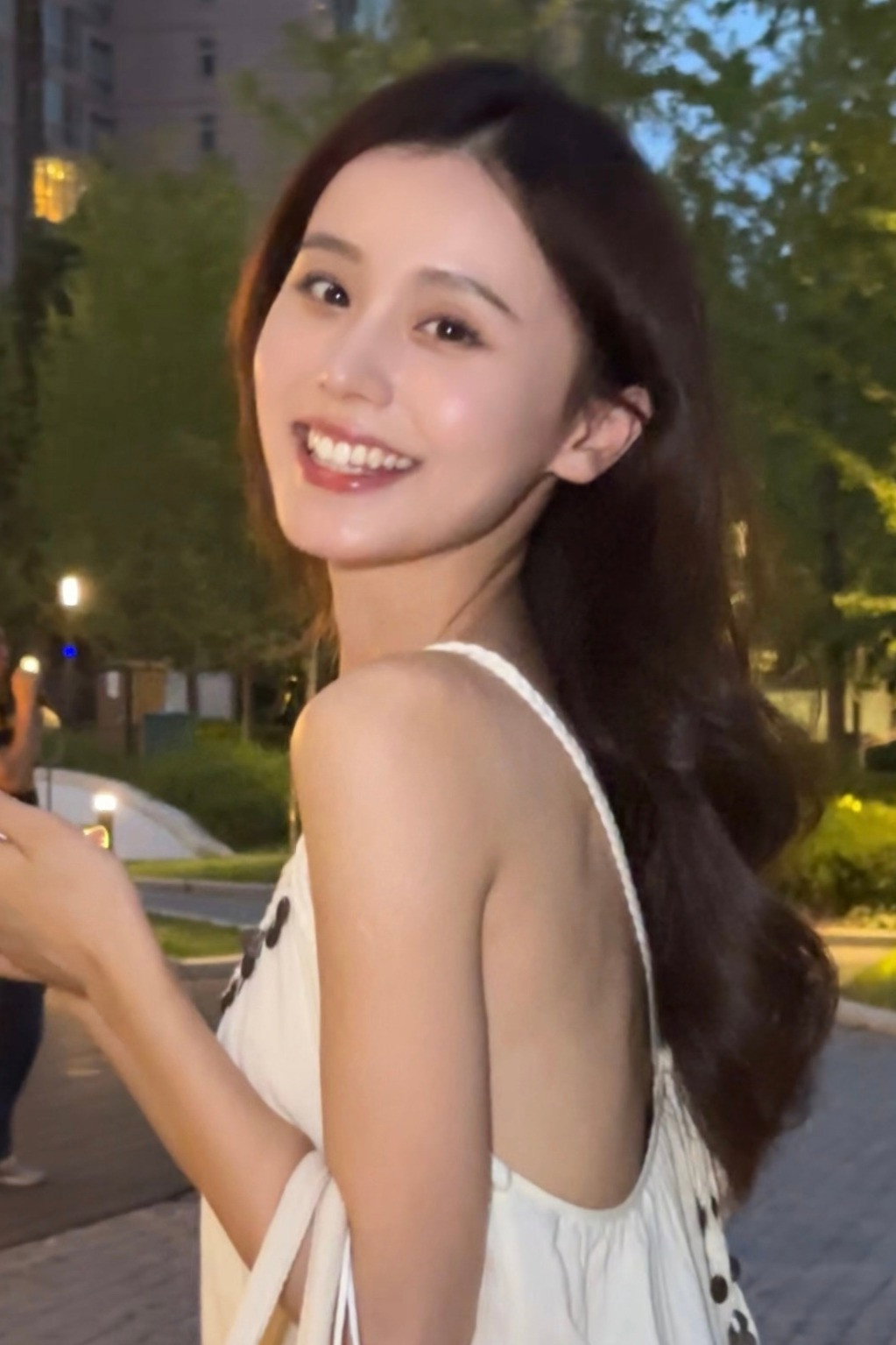 Peng Jing Xian's poster