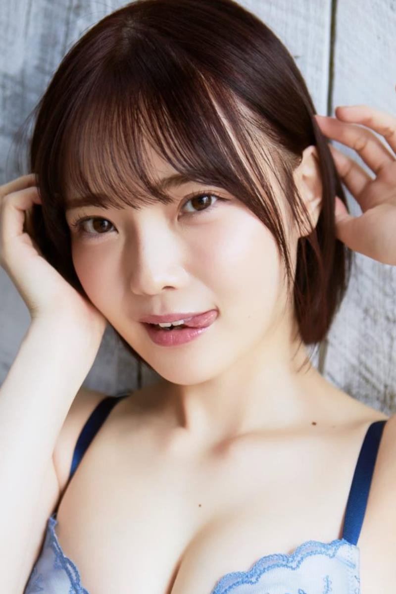 Himeka Araya's poster
