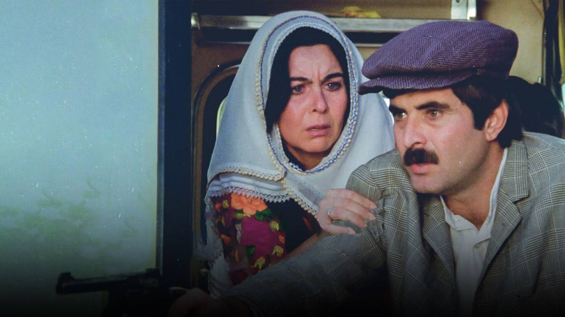 Kaçak's poster
