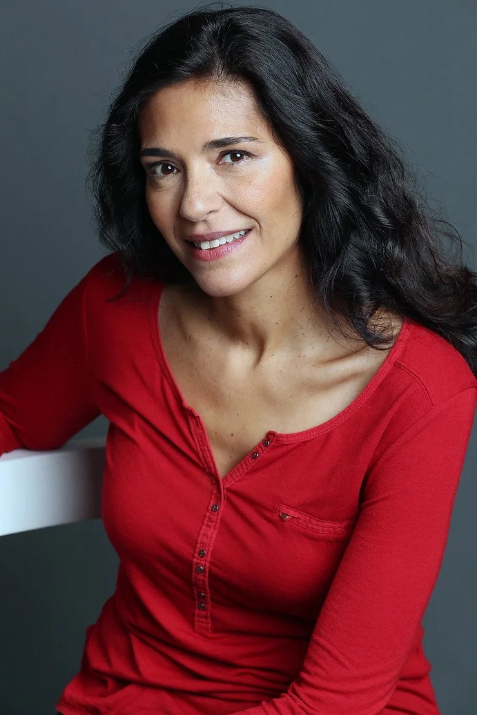 Paula Pais's poster
