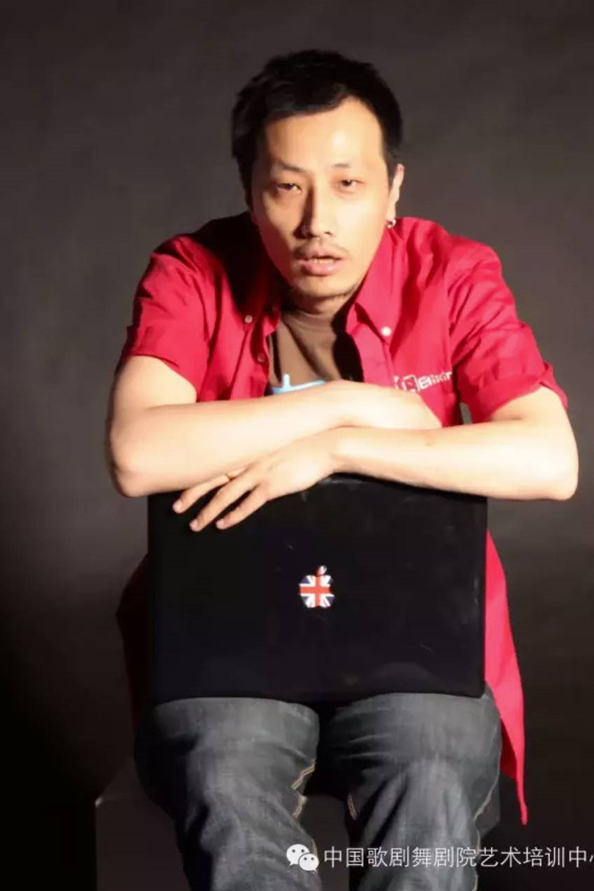 庞少勇's poster