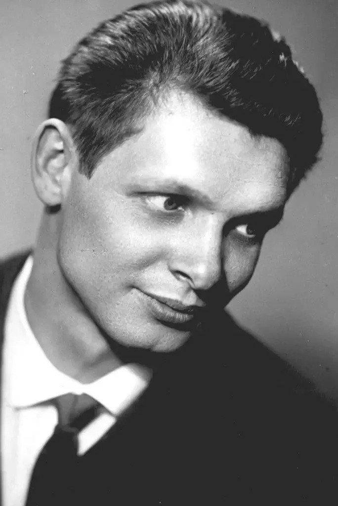 Eduard Khil's poster