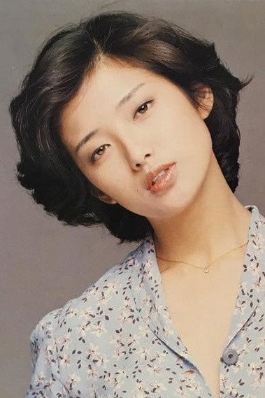 Momoe Yamaguchi's poster
