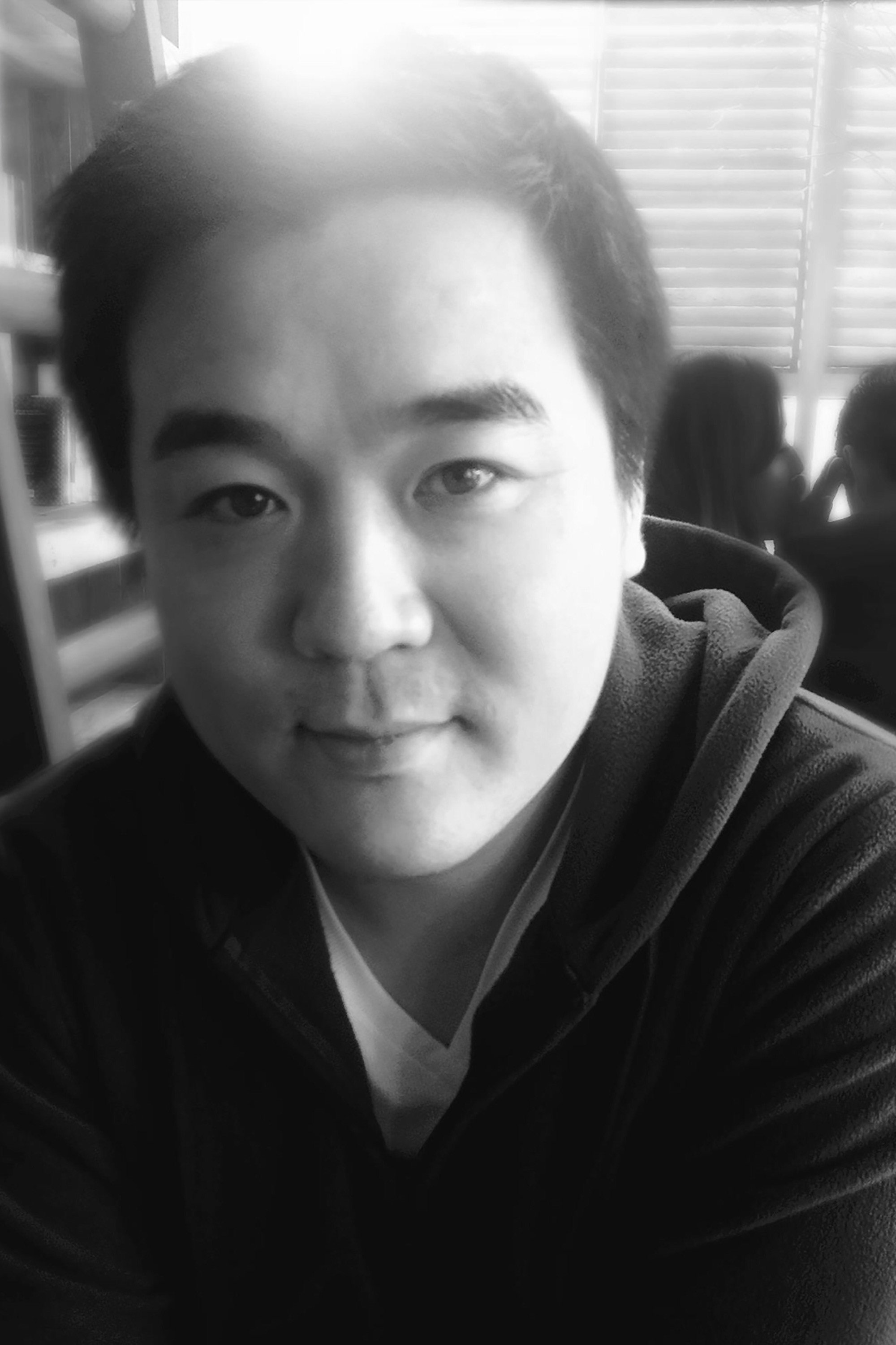Park Yong-jae's poster