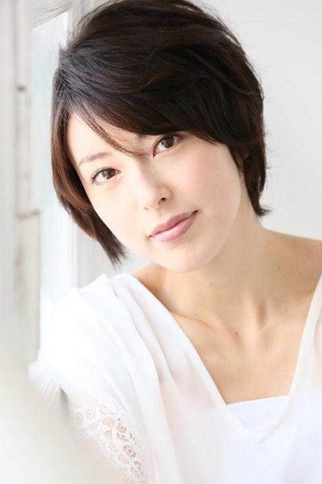 Mami Abe's poster