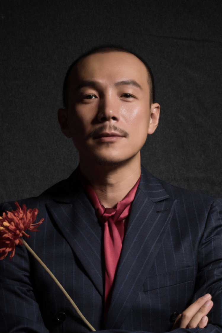 Sun Yiming's poster