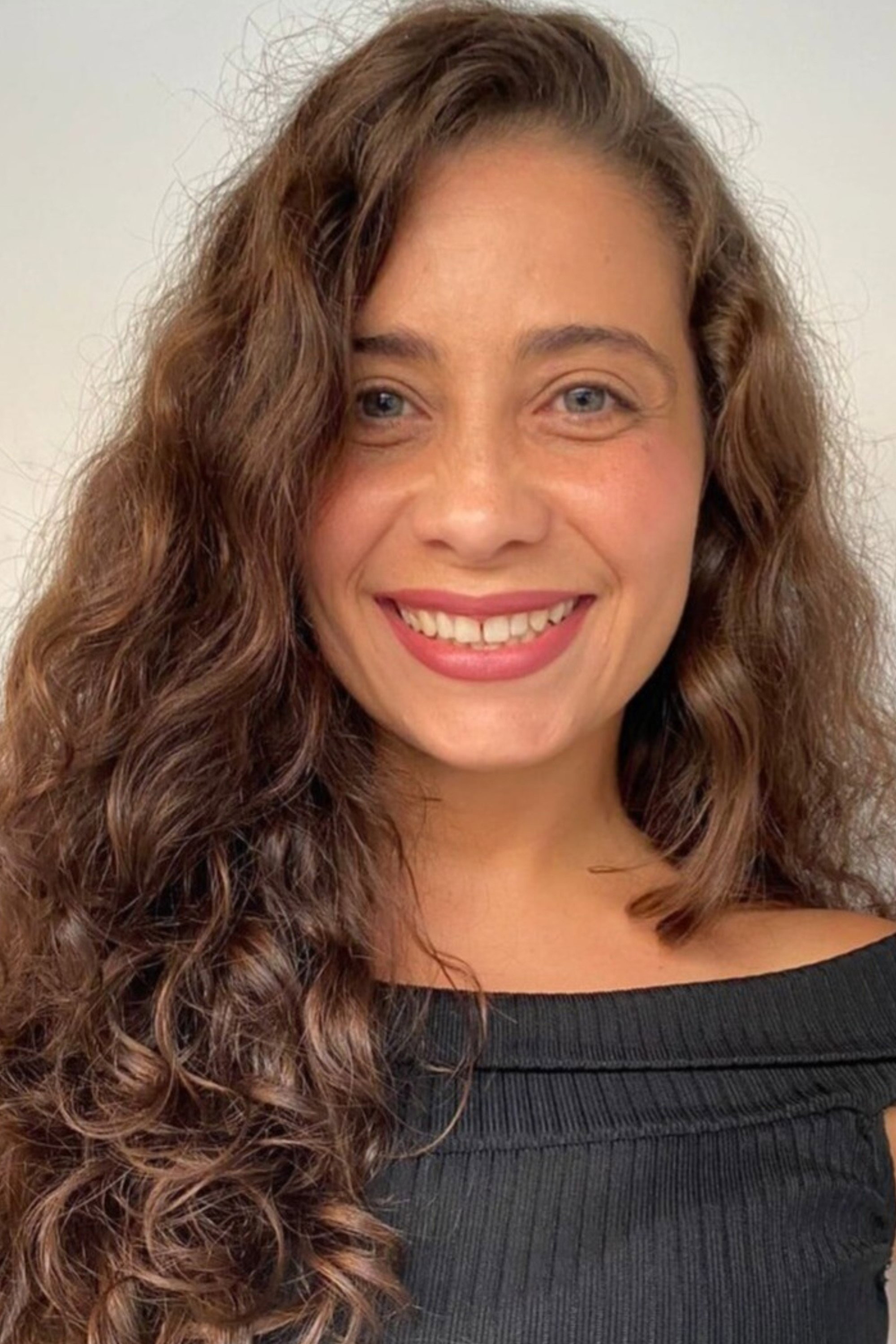 Luciana Albertin's poster