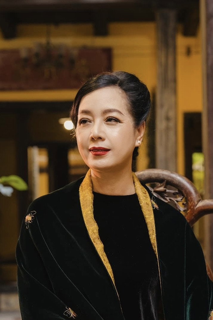 Chiều Xuân's poster