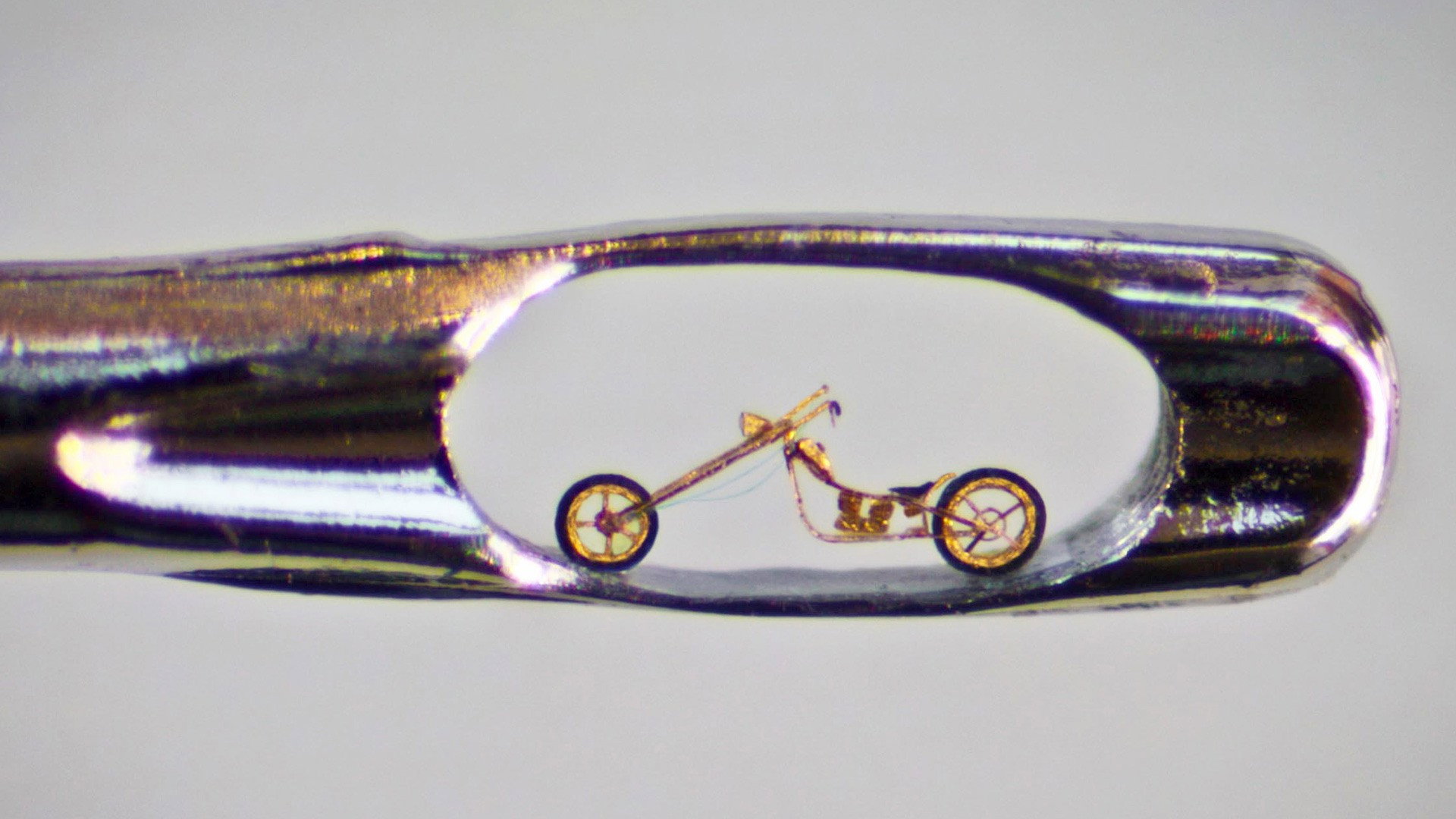 World's Tiniest Masterpieces's poster