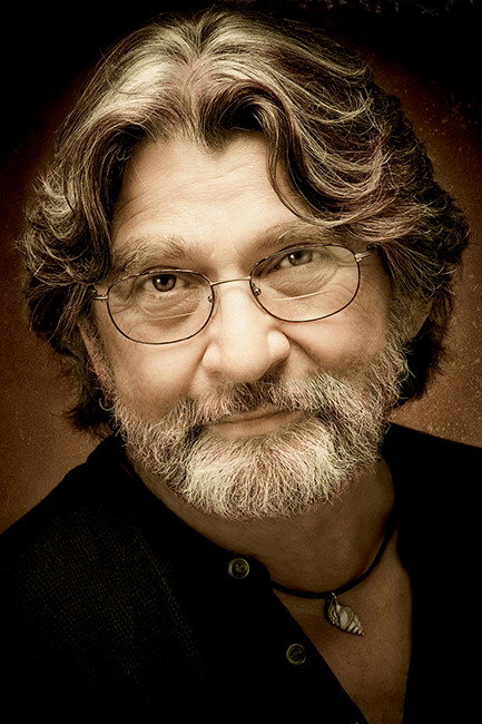 Ronald Víctor García's poster