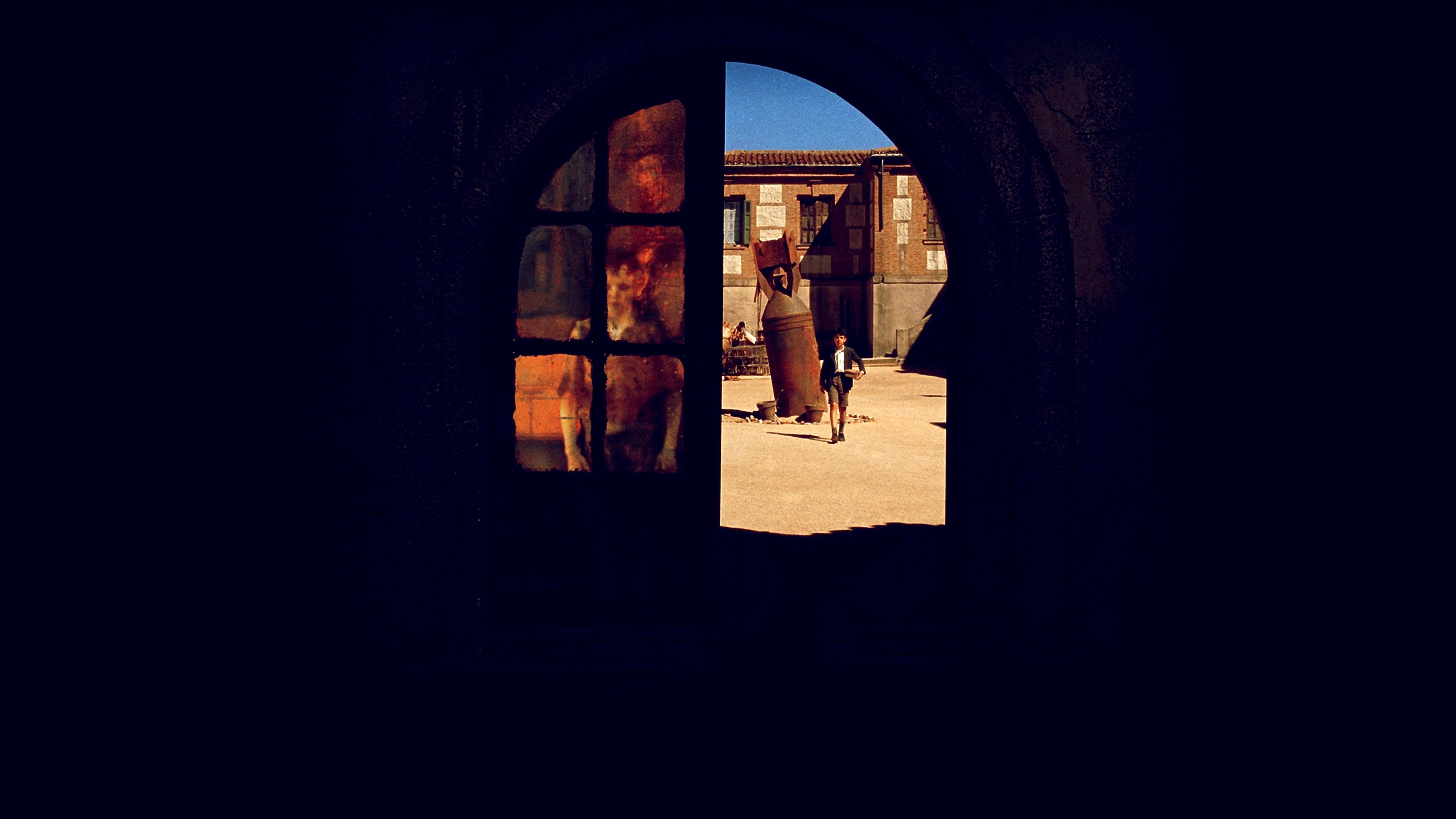 The Devil's Backbone's poster