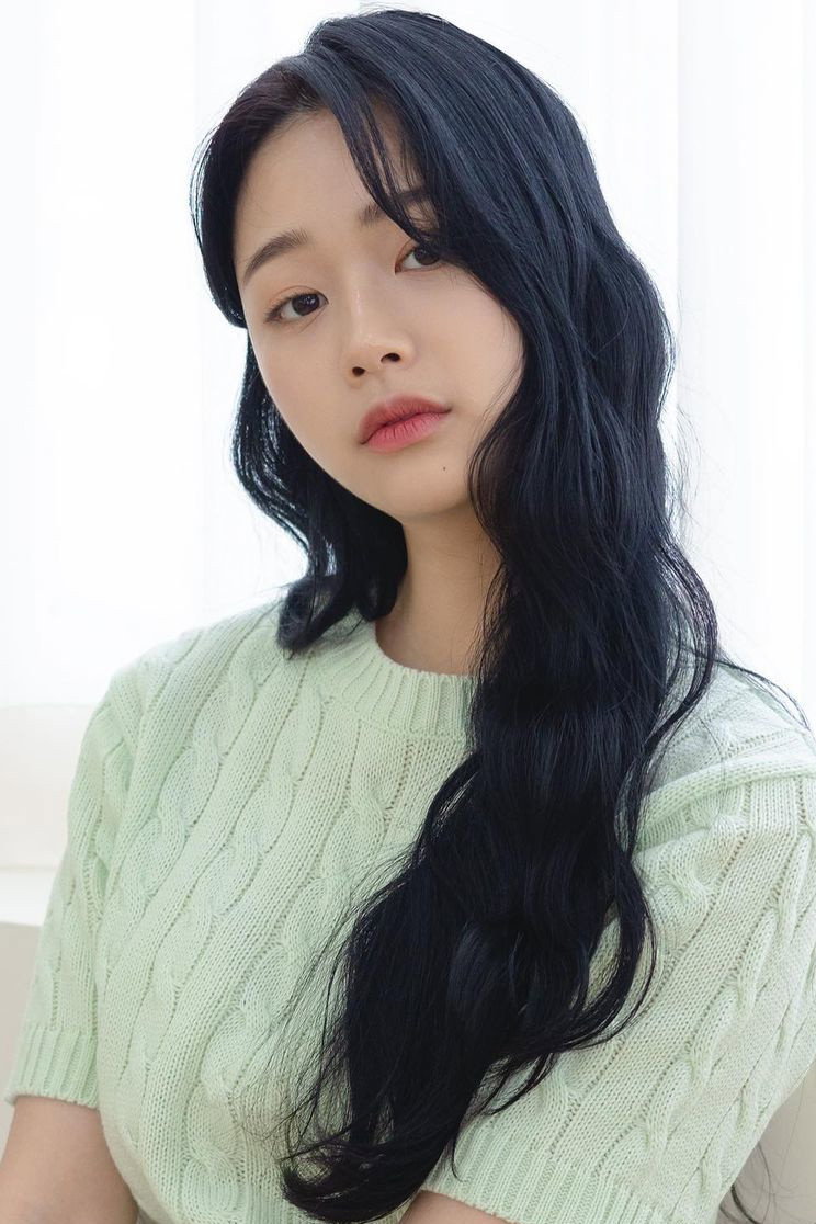 Jang Yeo-bin's poster