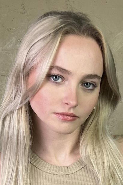 Madison Wolfe's poster