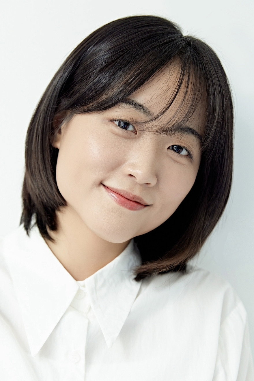 Lee Kum-ju's poster