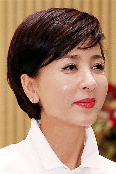 Lee Hye-sook's poster