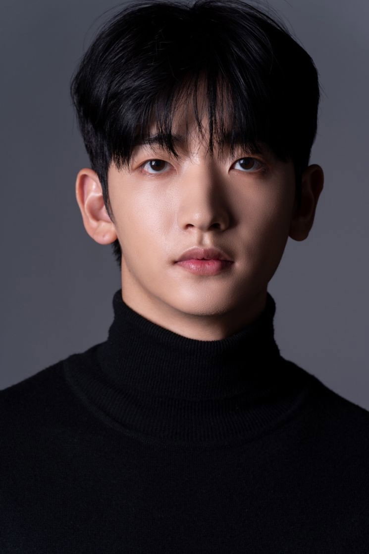 Hong Eun-ki's poster