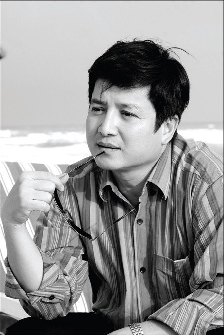 Chí Trung's poster