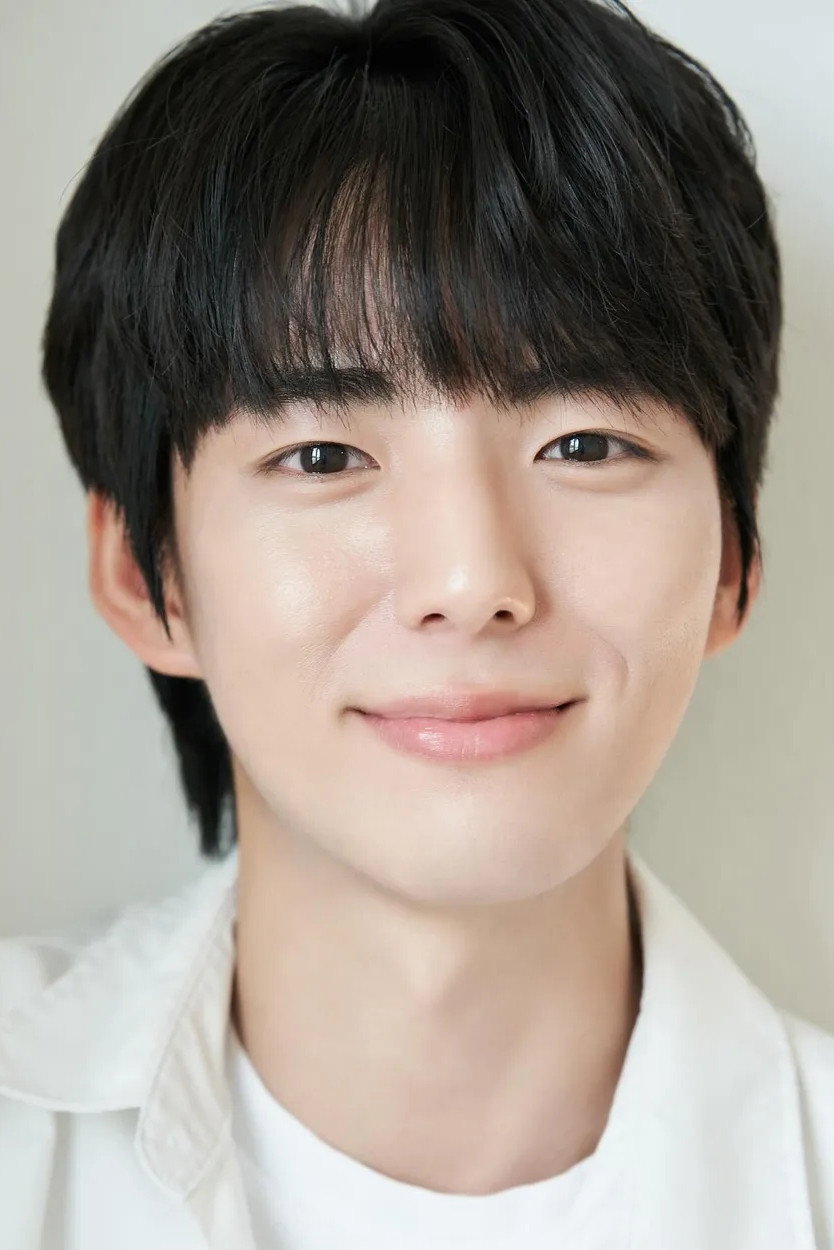 Kim Ye-chang's poster