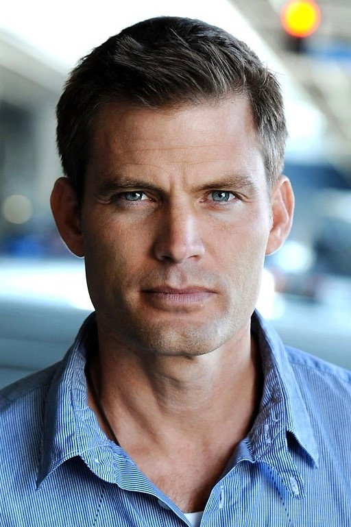 Casper Van Dien's poster