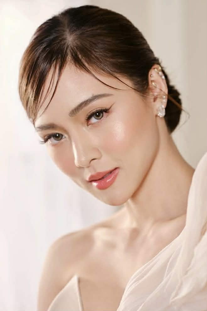 Kim Chiu's poster