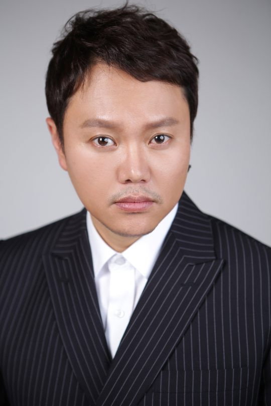 Kim Min-kyo's poster
