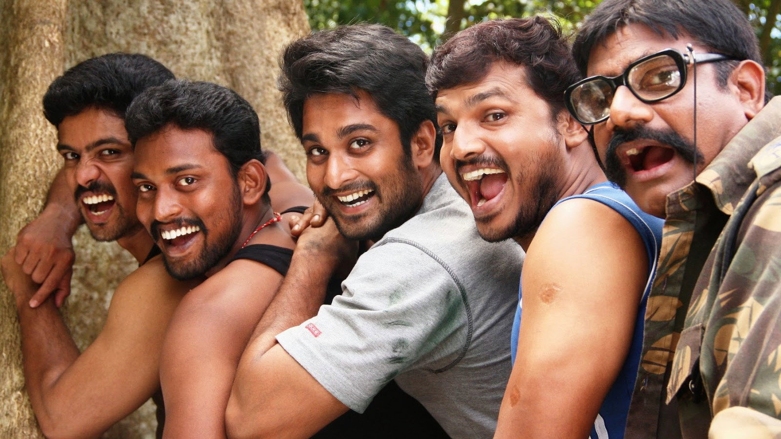Netru Indru's poster