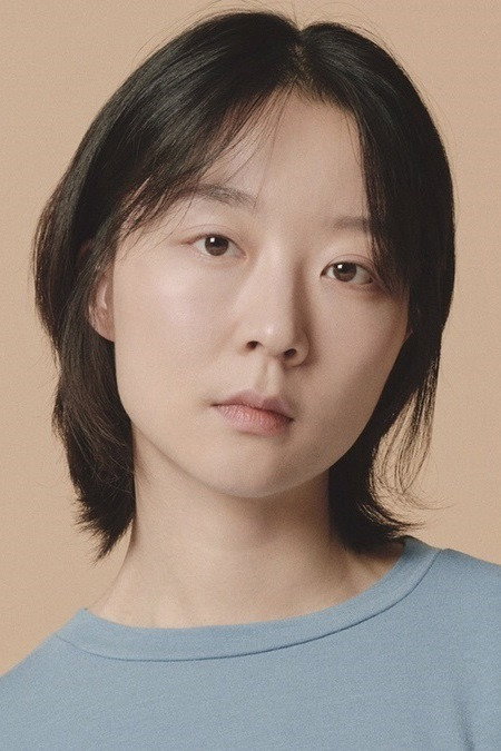 Lee Tae-kyung's poster