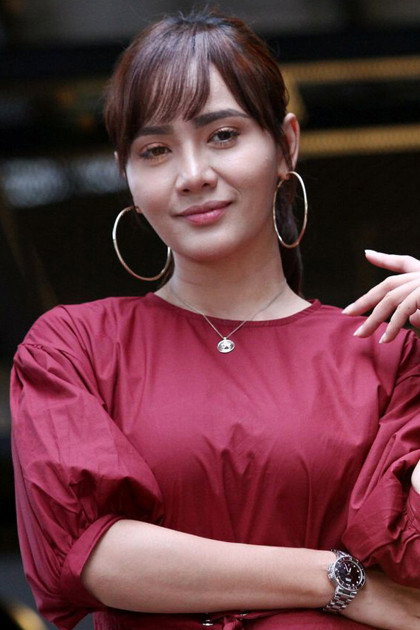 Siti Elizad's poster