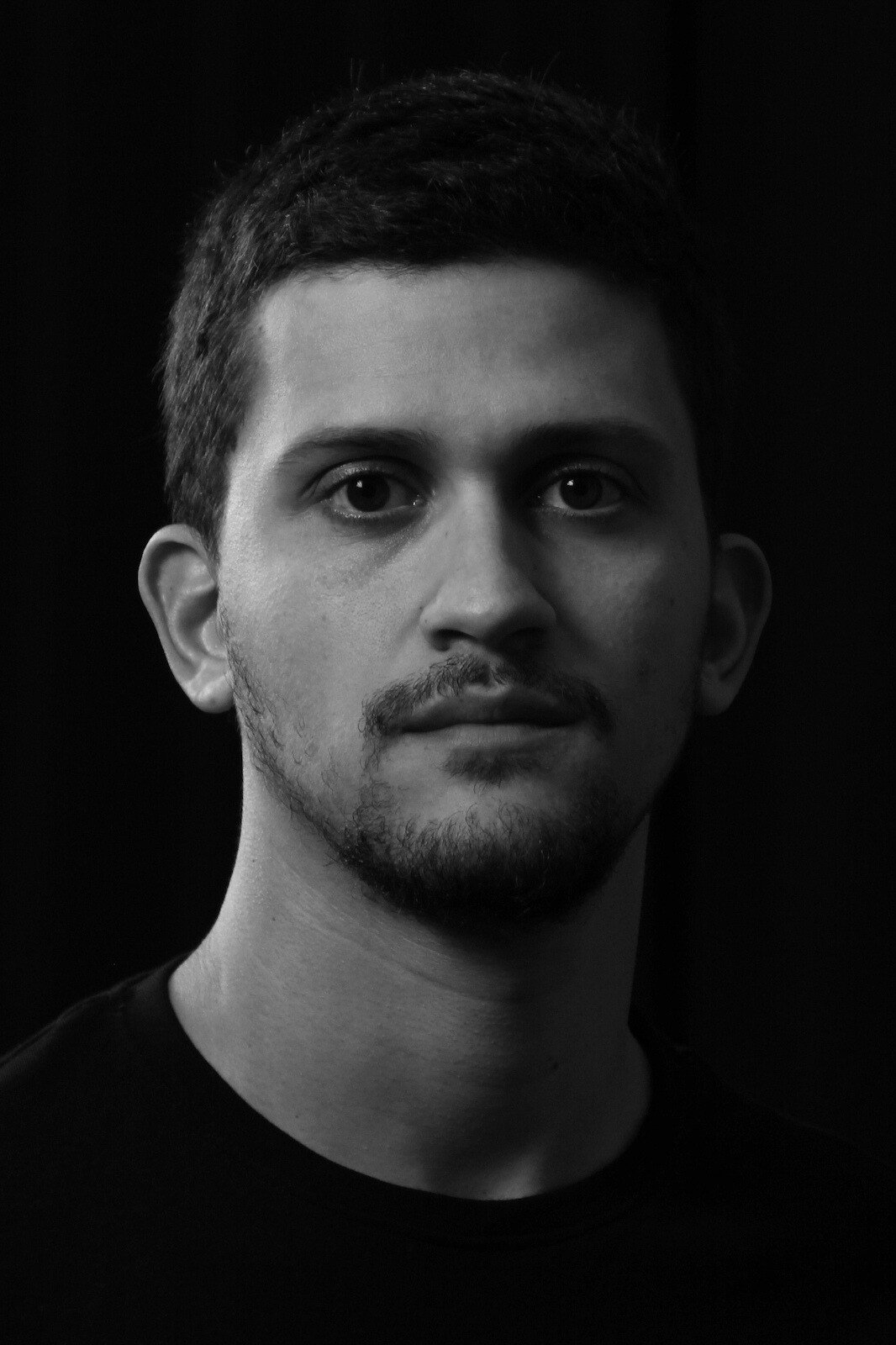 João Folharini's poster