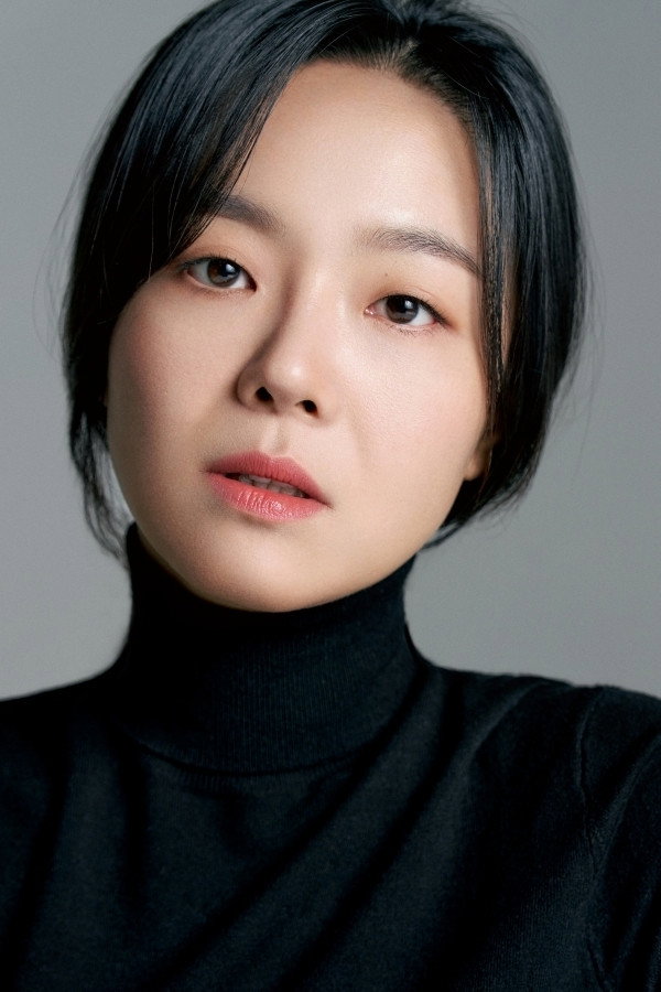 Lee Sang-hee's poster