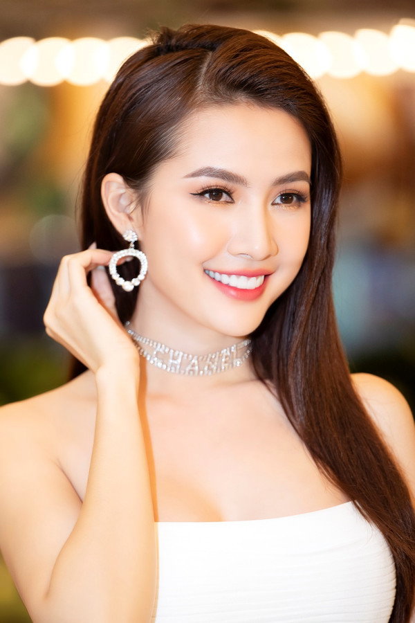 Phan Thị Mơ's poster