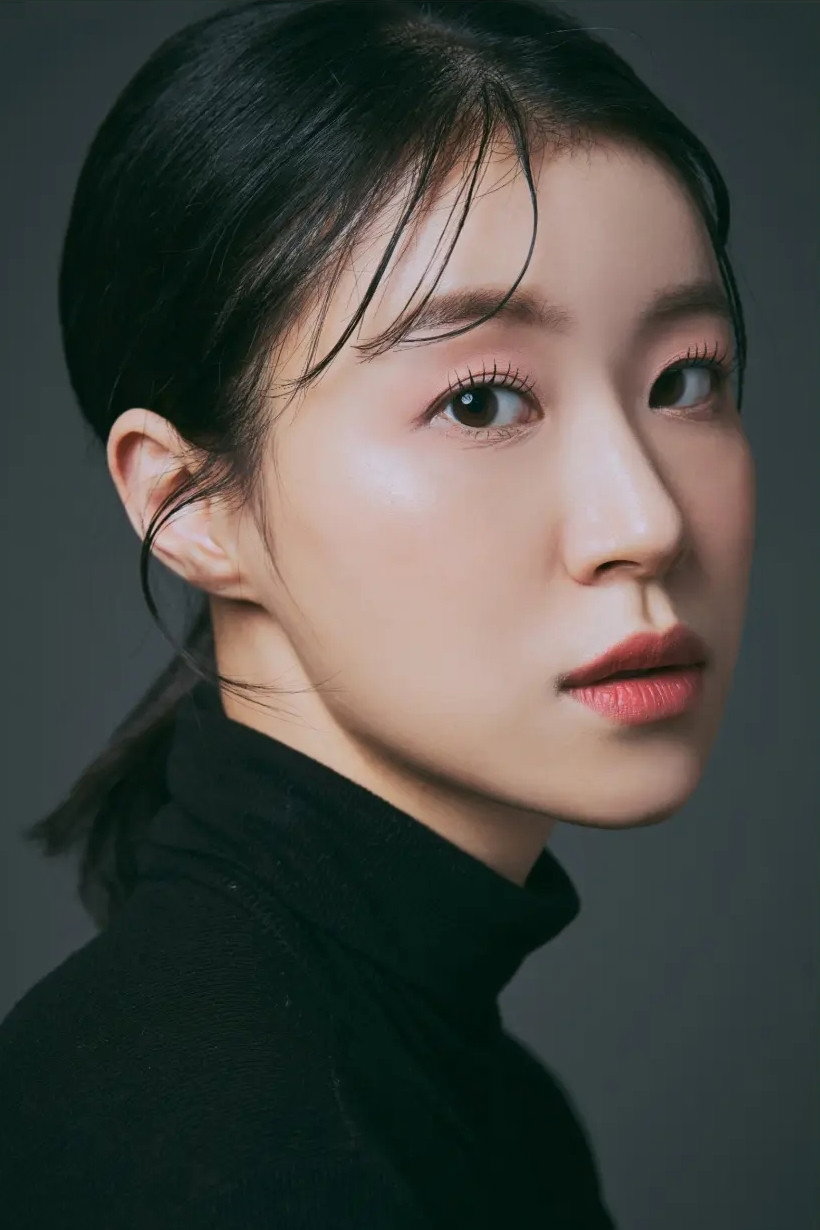 Kim So-min's poster