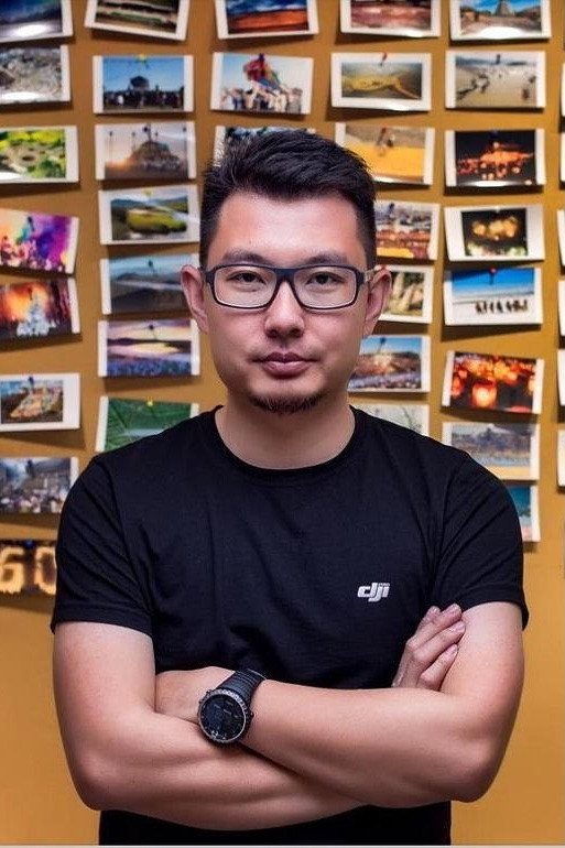 乔岩's poster