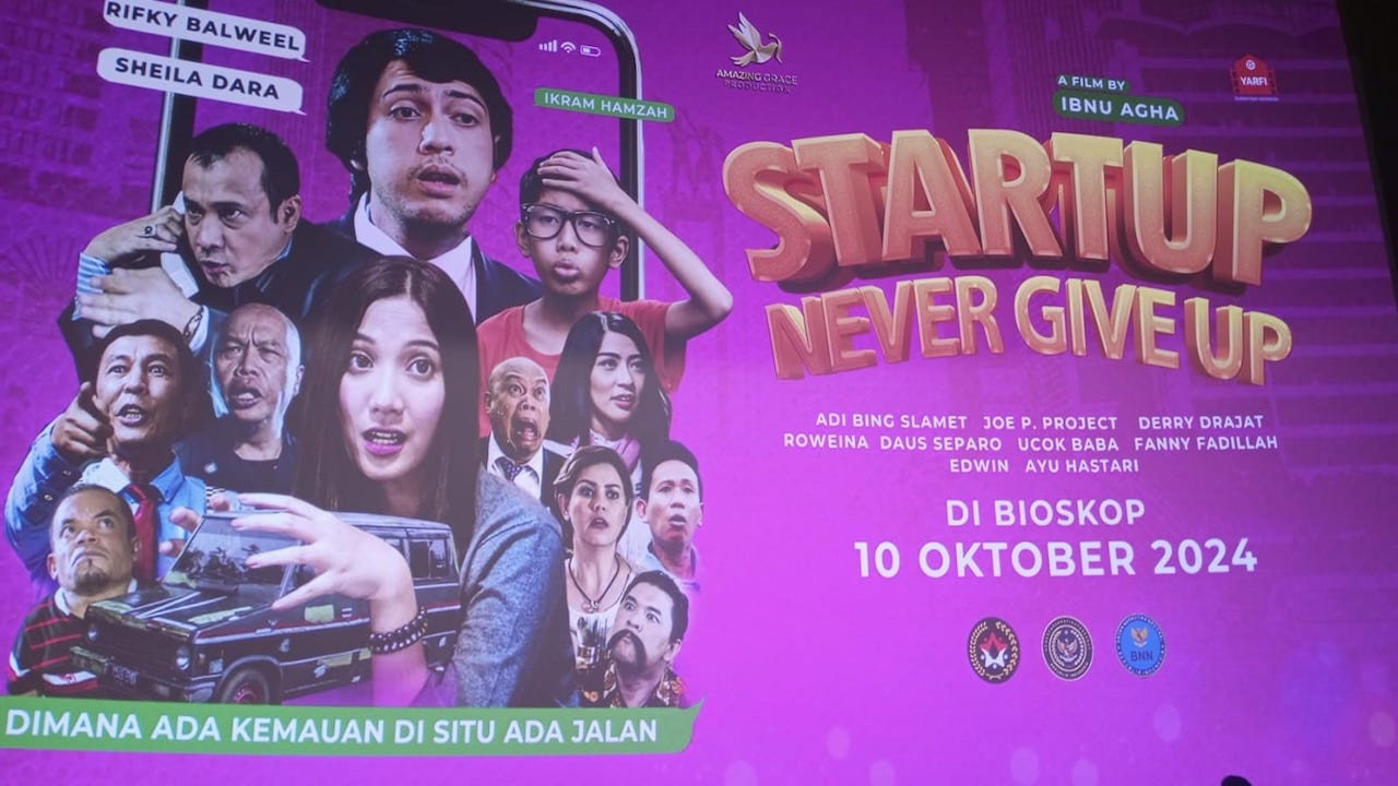 Start Up Never Give Up's poster