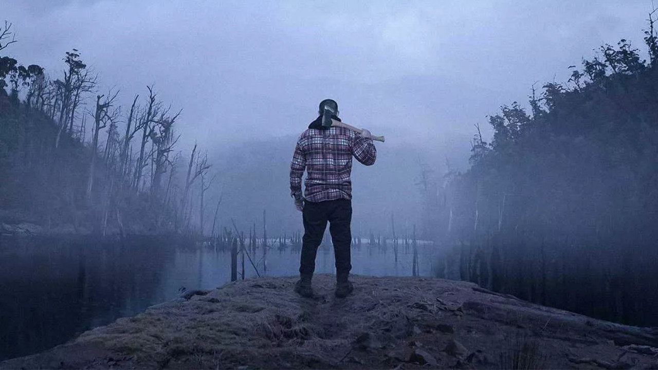 Alone Australia's poster