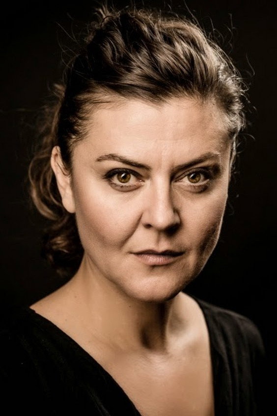 Isabela Neamțu's poster