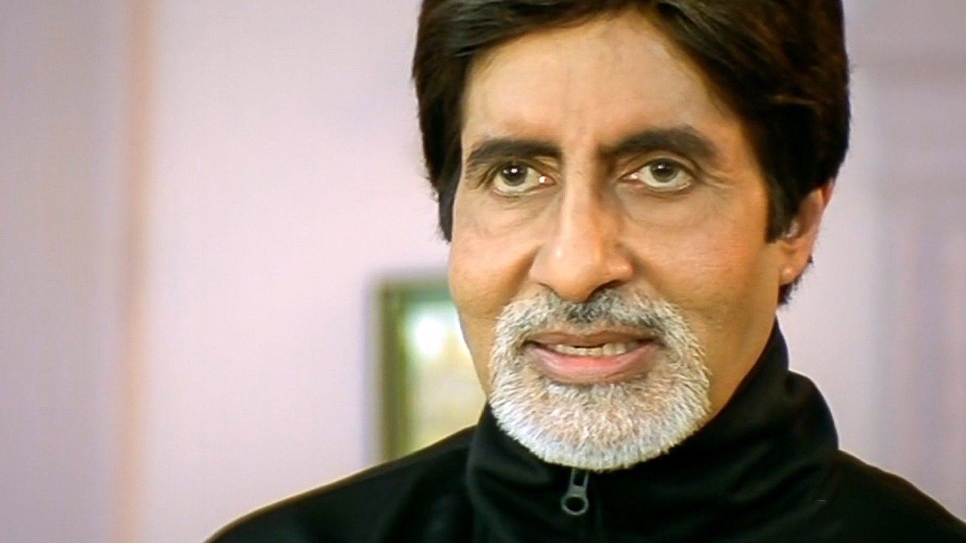 Aankhen's poster