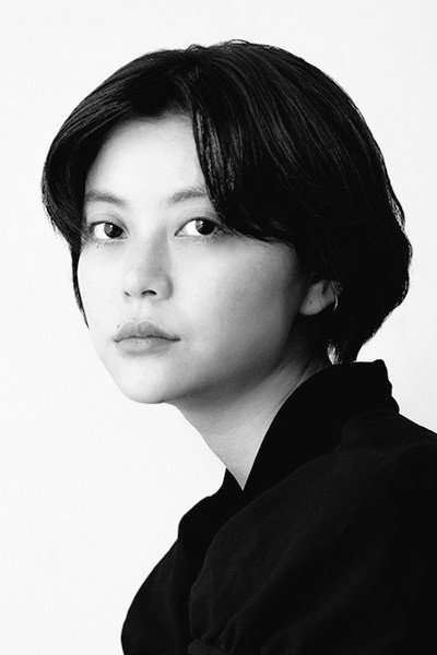 Tomona Hirota's poster