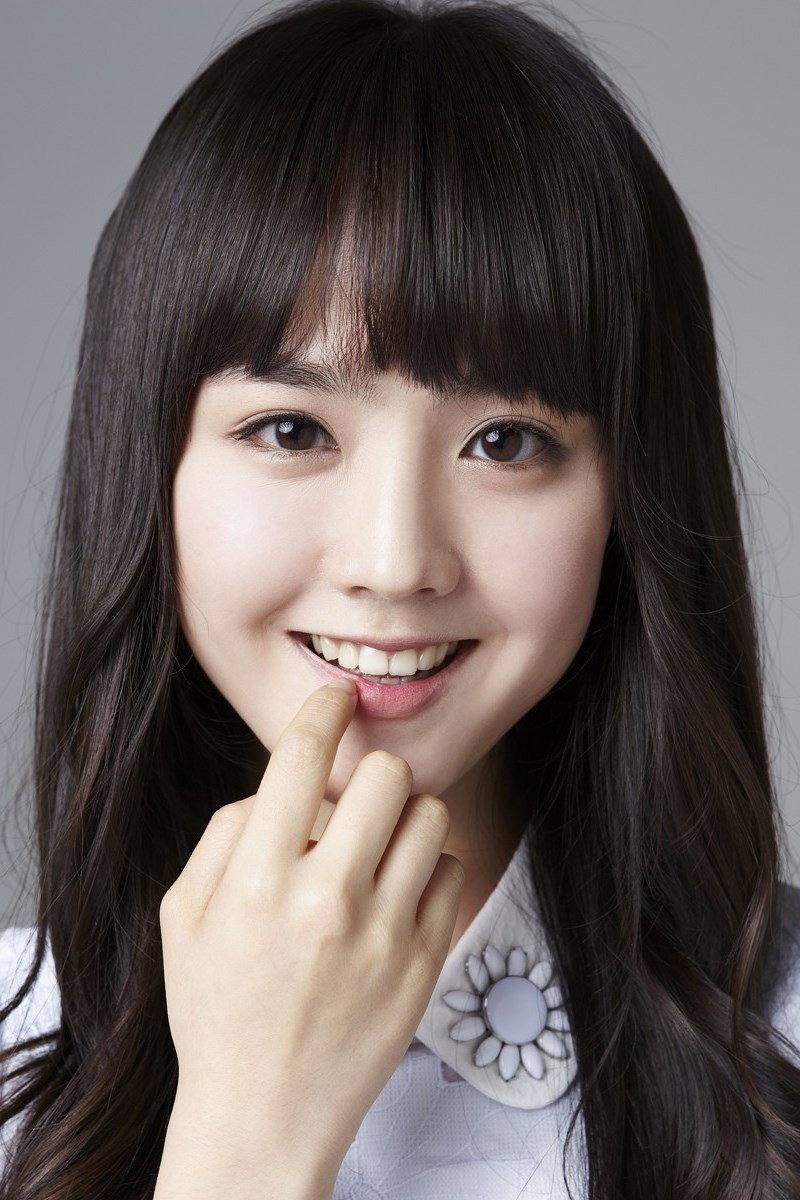 Lee Bit-na's poster