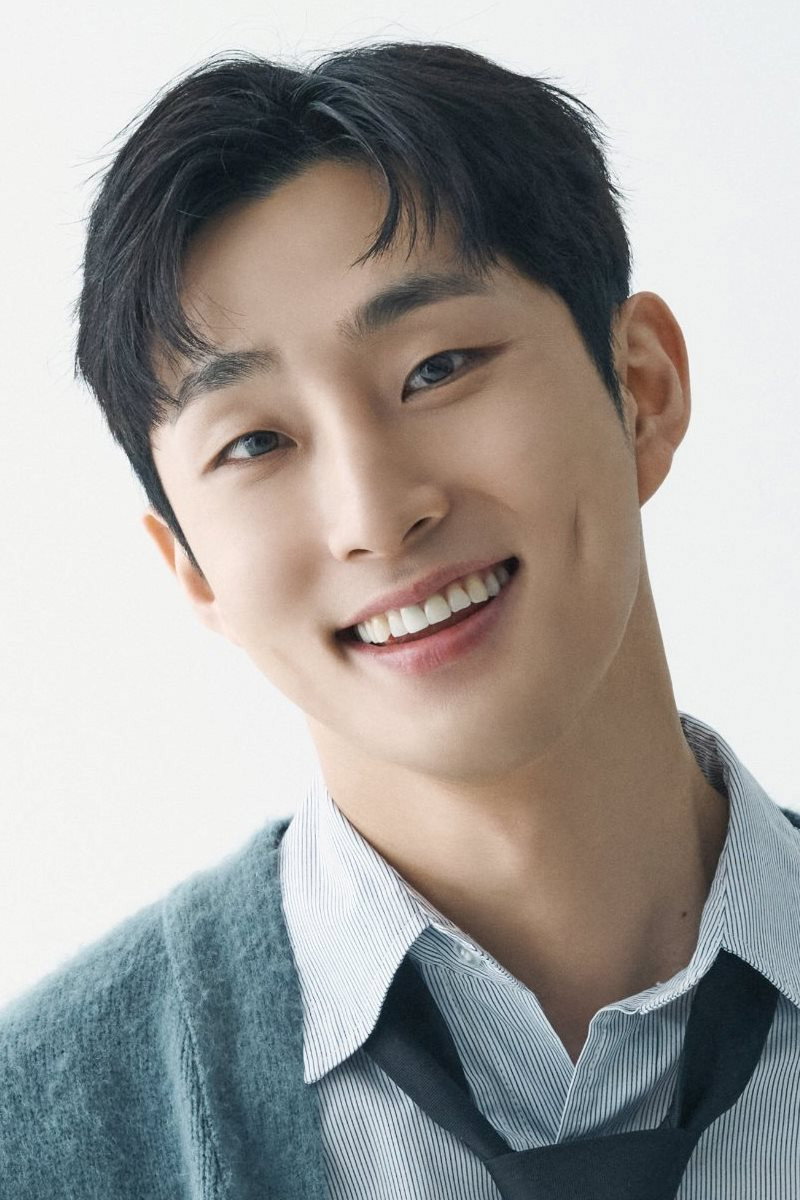 Bae Na-ra's poster