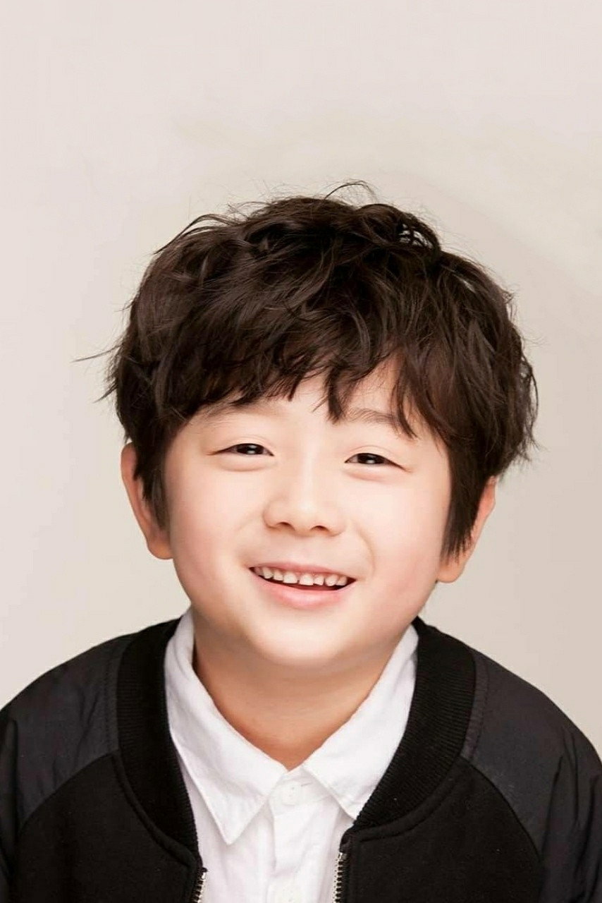 Lee Kyung-hoon's poster