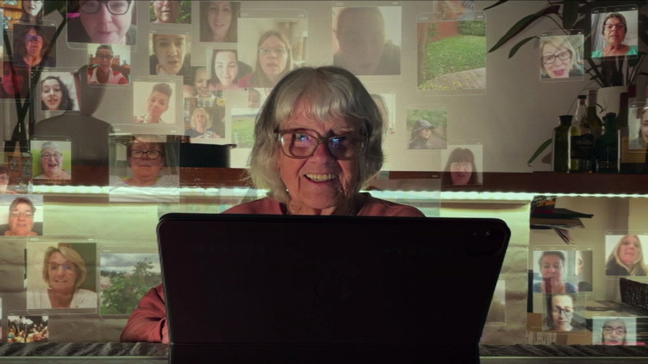 Everybody's Oma's poster